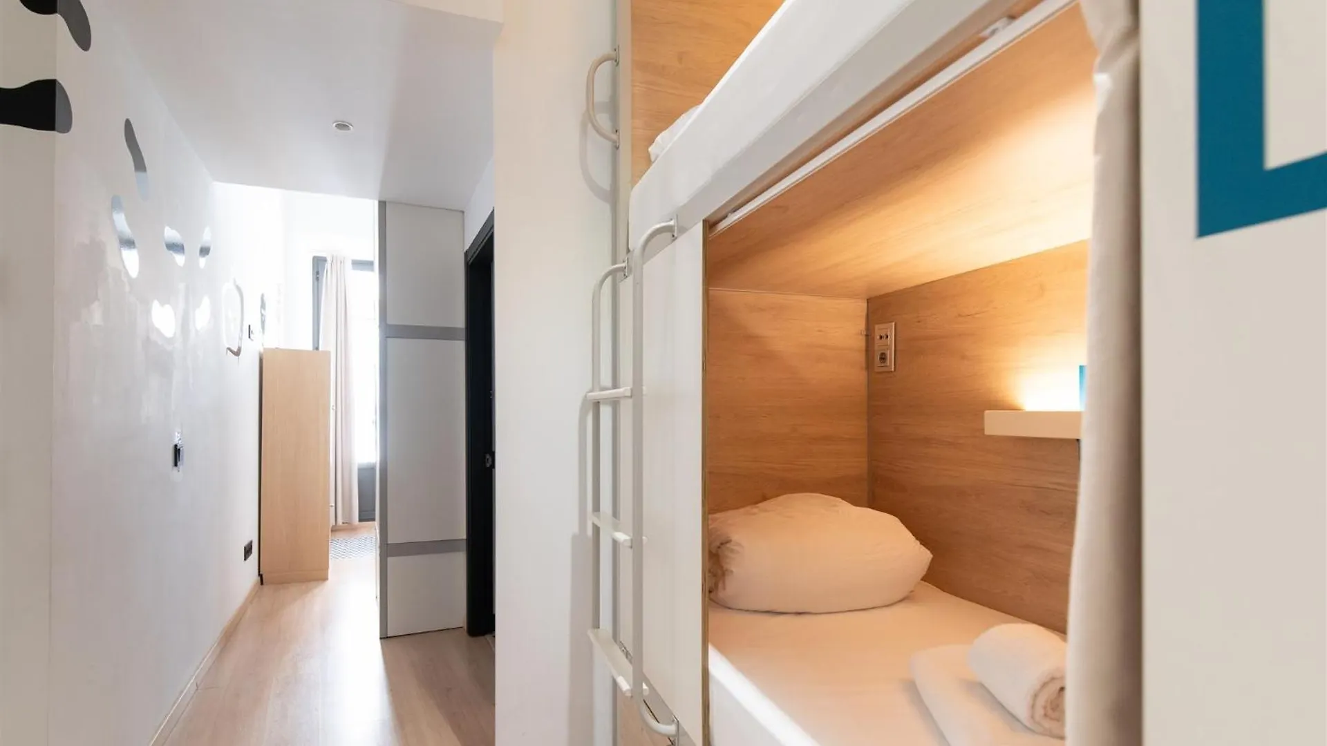 U-Sense For You Hostel Sevilla İspanya