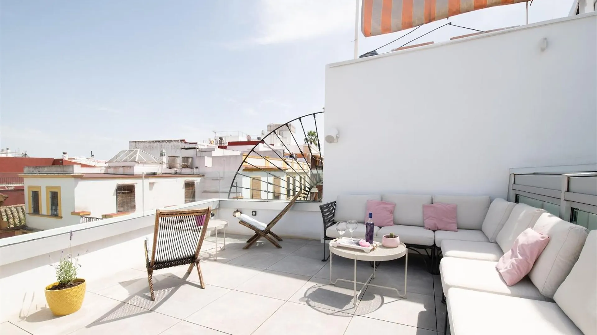 U-Sense For You Hostel Sevilla İspanya