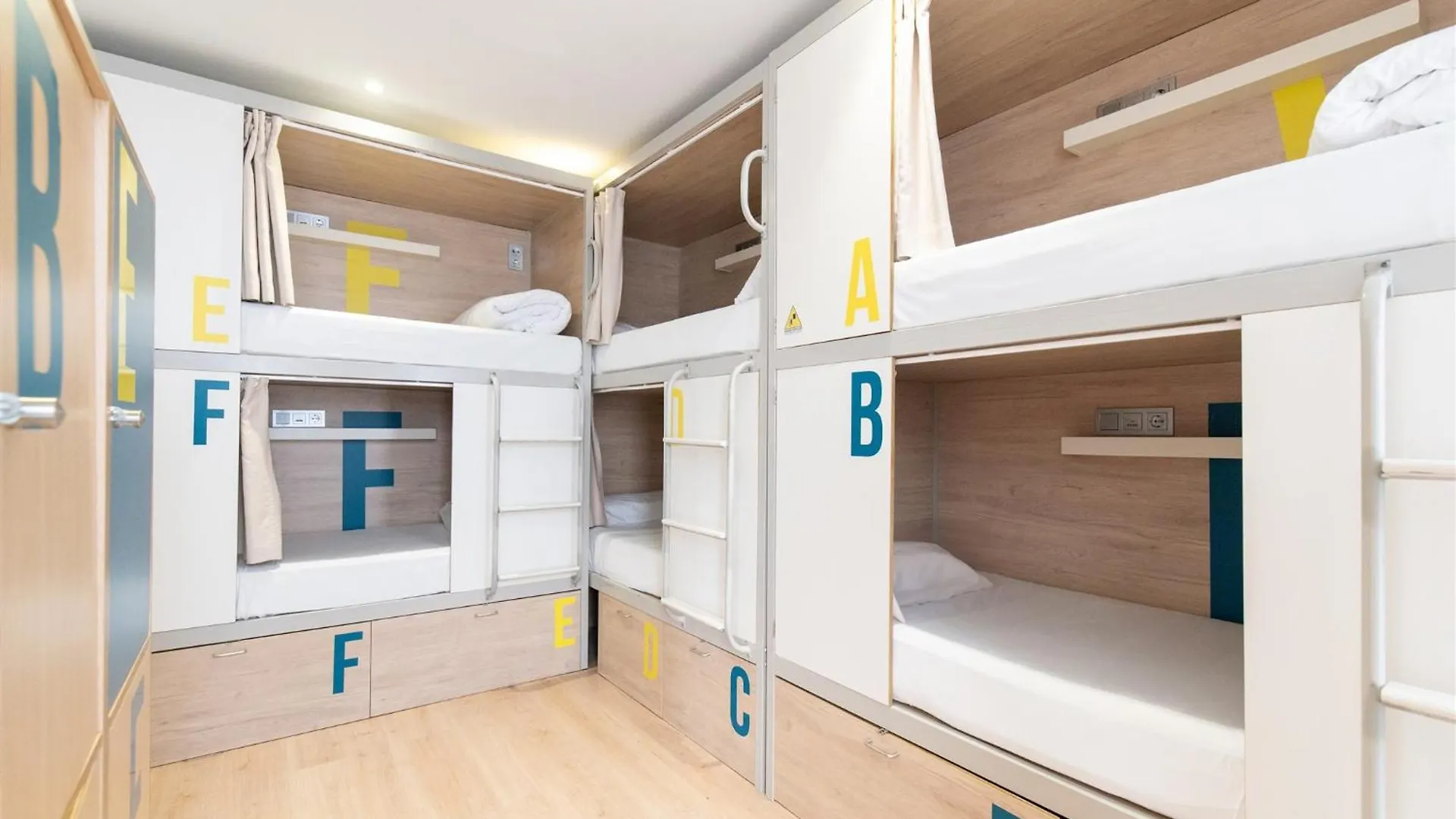 U-Sense For You Hostel Sevilla 0*, Seville